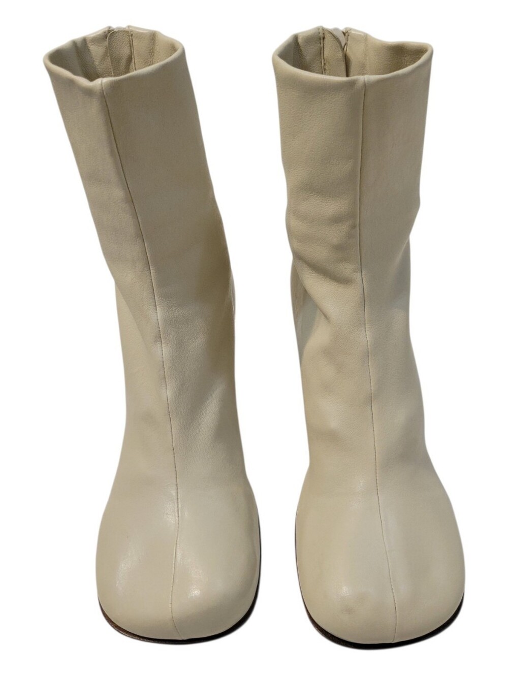 Bottega Veneta Square Toe white Ivory leather Ankle boots size EU 39
